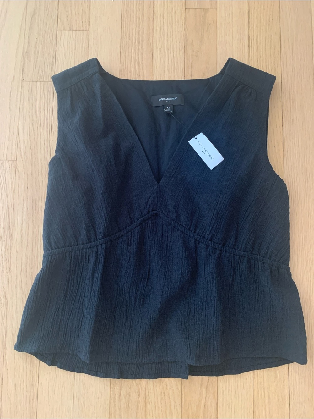 Banana Republic Factory Sleeveless Pleated Crinkle Top Black Medium New With Tag
